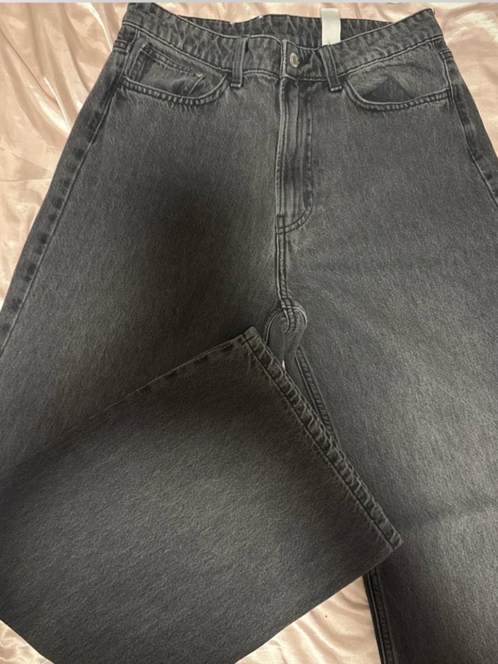 H&M High-Rise Women’s Jeans in Washed Black